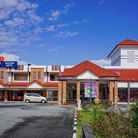 Capital O 89658 Bustani Hotel 지트라 외부 사진
